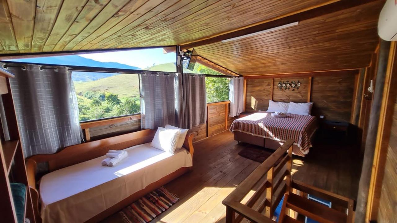 Pousada Sitio Barreirinha เอนเชนเอโรปาสซอส ภายนอก รูปภาพ